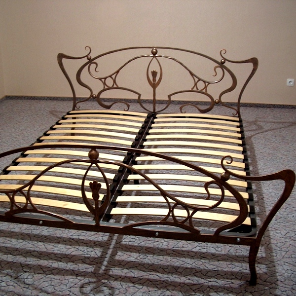 Кованая кровать. Модель-21