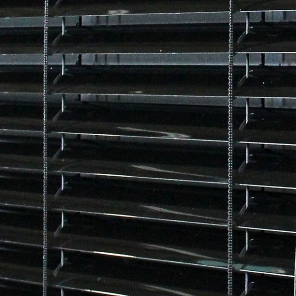 Межрамные жалюзи горизонтальные 25 мм, цвет черный